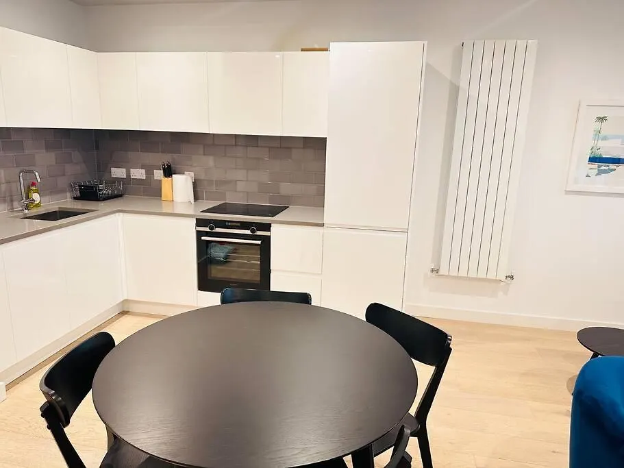 לונדון Spacious Modern 1 Bed Apartment.