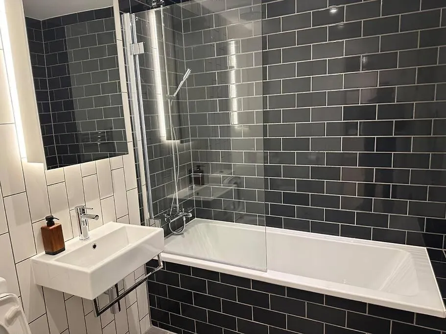 Spacious Modern 1 Bed Apartment. London 0*,  United Kingdom